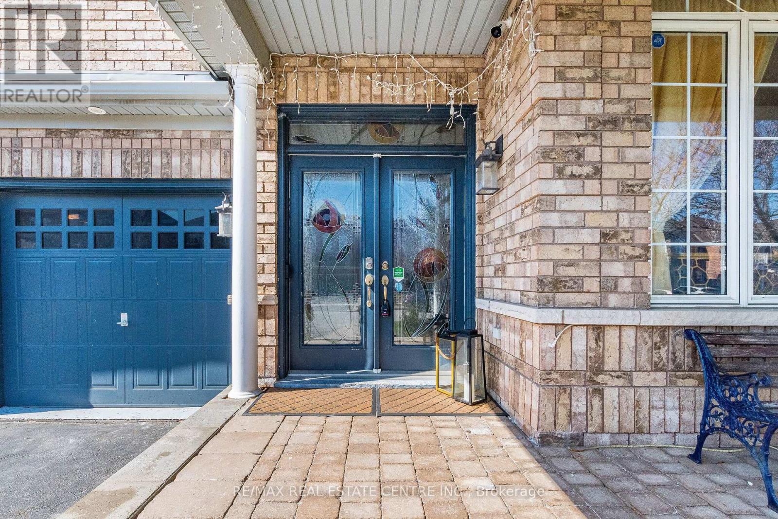 3285 Topeka Drive, Mississauga (Churchill Meadows), Ontario  L5M 7V1 - Photo 6 - W12980198