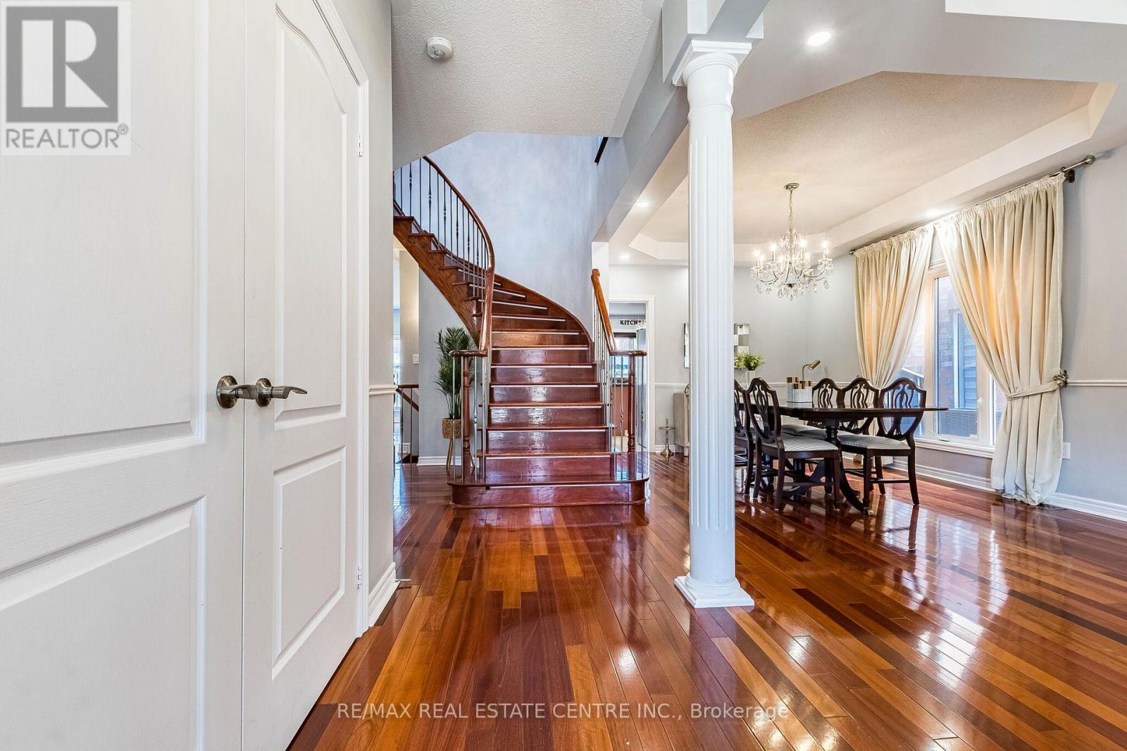 3285 Topeka Drive, Mississauga (Churchill Meadows), Ontario  L5M 7V1 - Photo 9 - W12980198