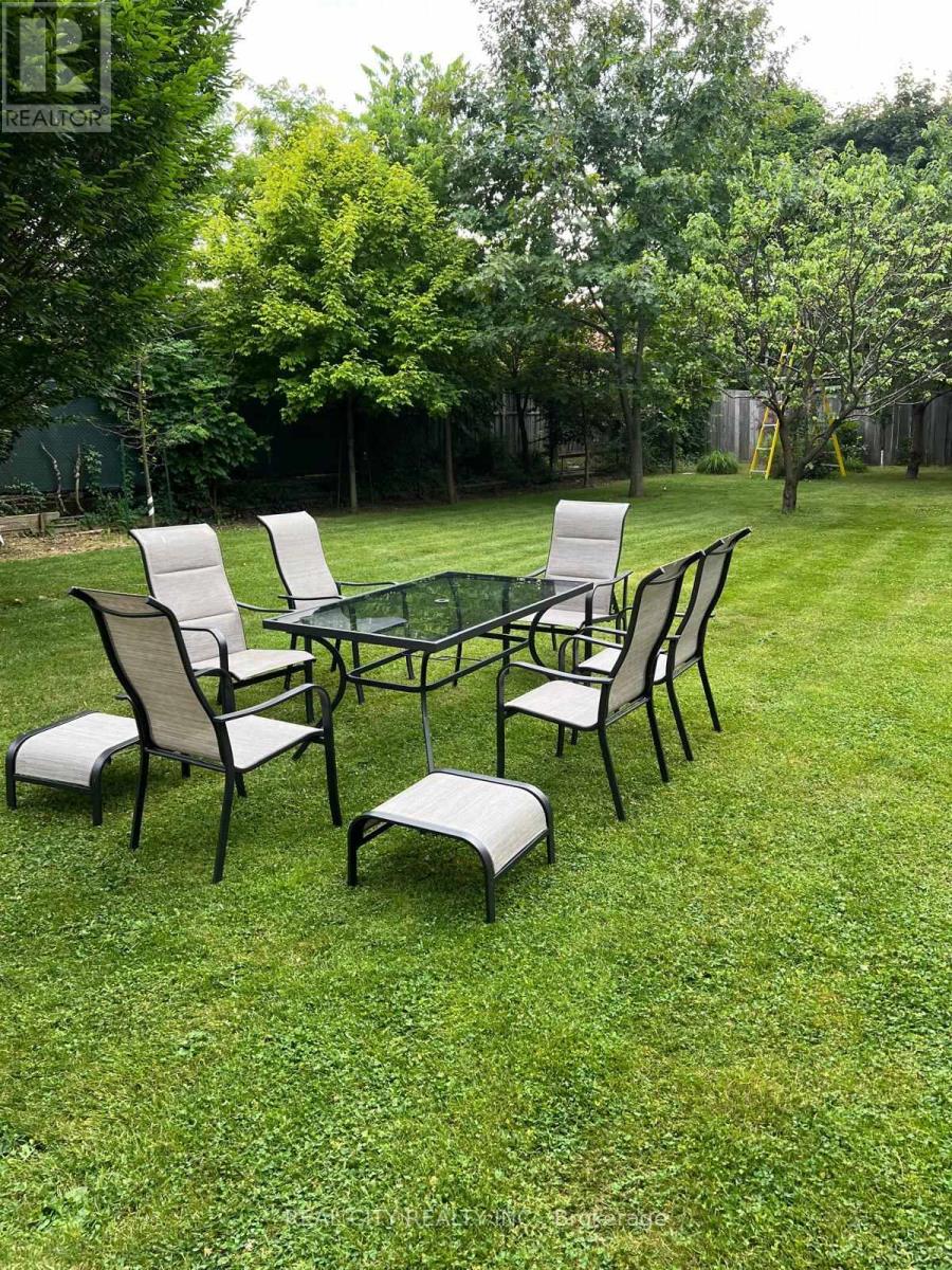 Lower - 2451 Loanne Drive, Mississauga (Sheridan), Ontario  L5K 1P1 - Photo 7 - W12980204