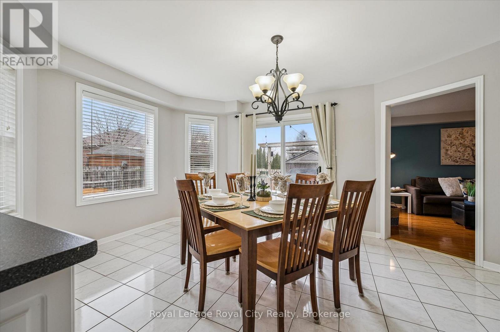 339 Daniel Crescent, Centre Wellington, Ontario  N0B 1S0 - Photo 12 - X12967464