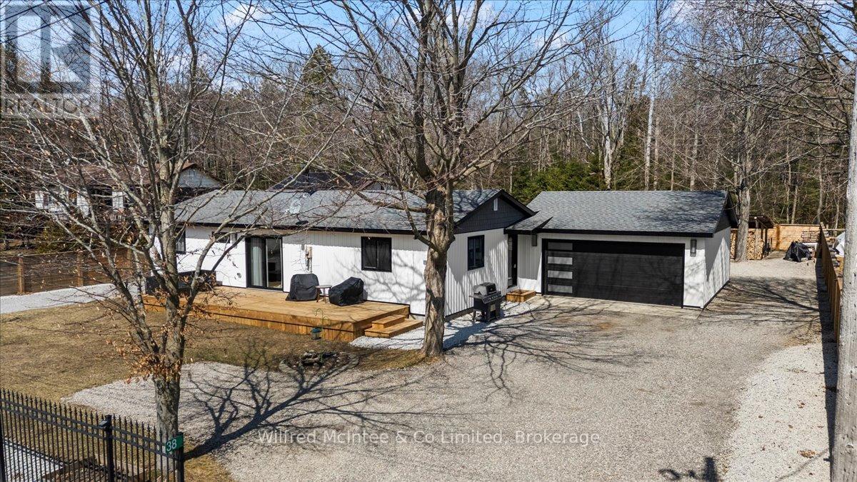 38 Allister Place, South Bruce Peninsula, Ontario  N0H 2G0 - Photo 2 - X12923278