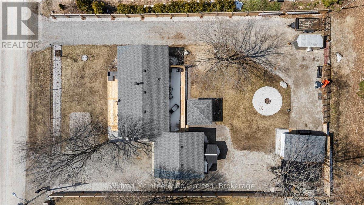 38 Allister Place, South Bruce Peninsula, Ontario  N0H 2G0 - Photo 3 - X12923278