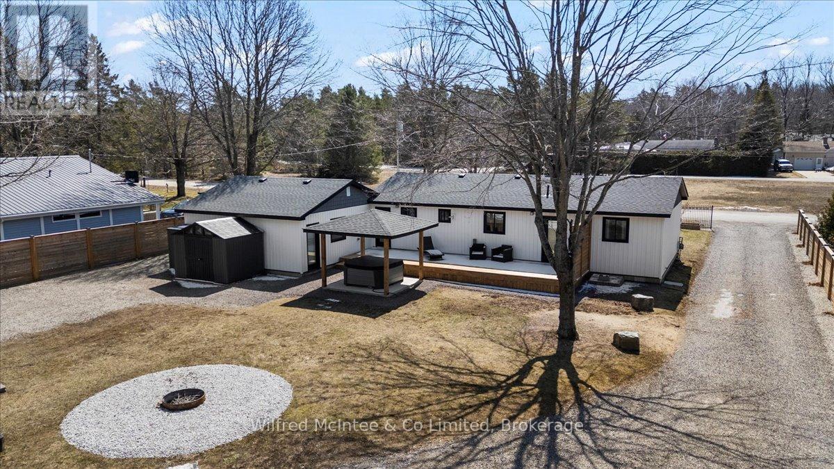 38 Allister Place, South Bruce Peninsula, Ontario  N0H 2G0 - Photo 9 - X12923278