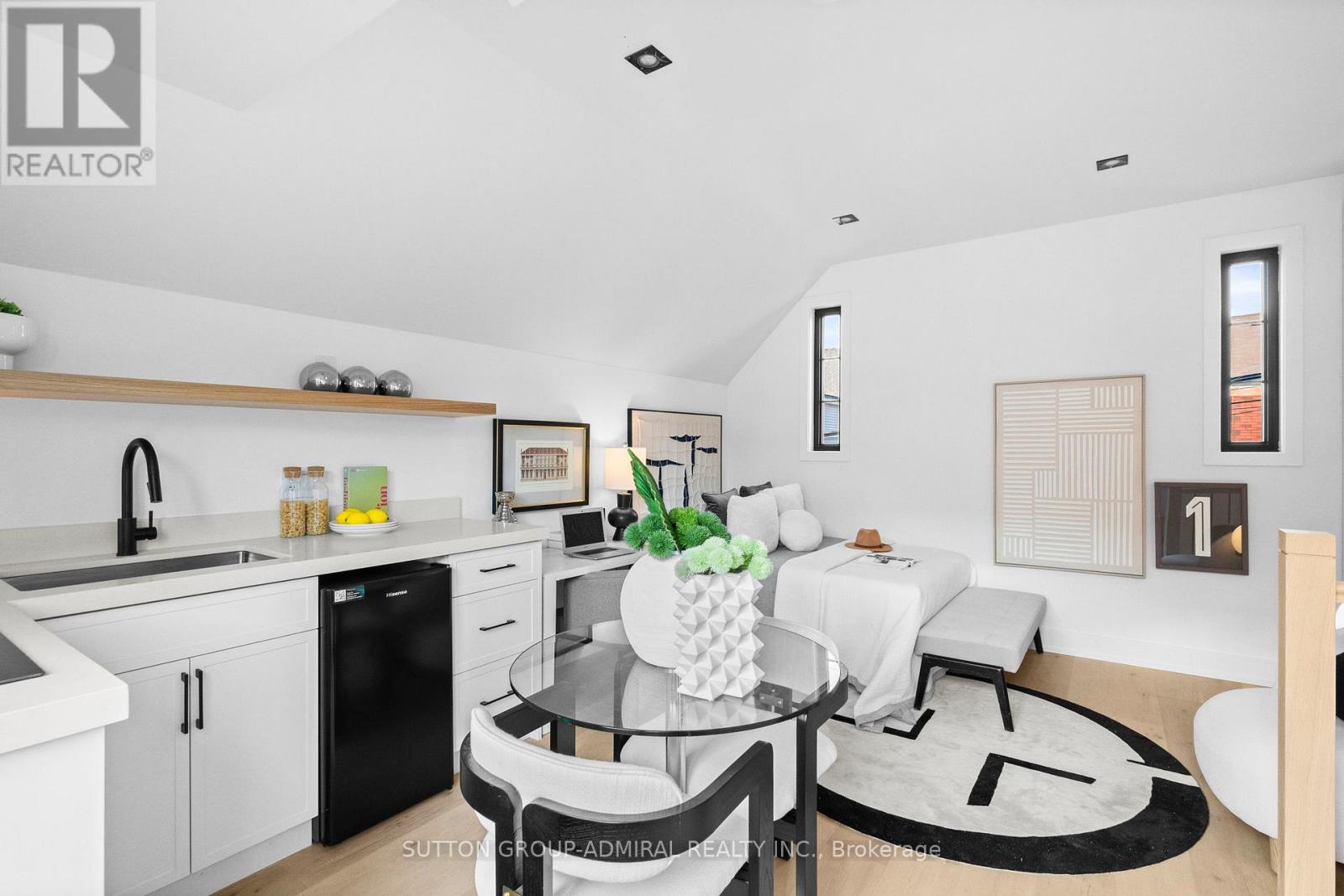 25 Coolmine Road, Toronto, Ontario  M6J 3G1 - Photo 33 - C12978416