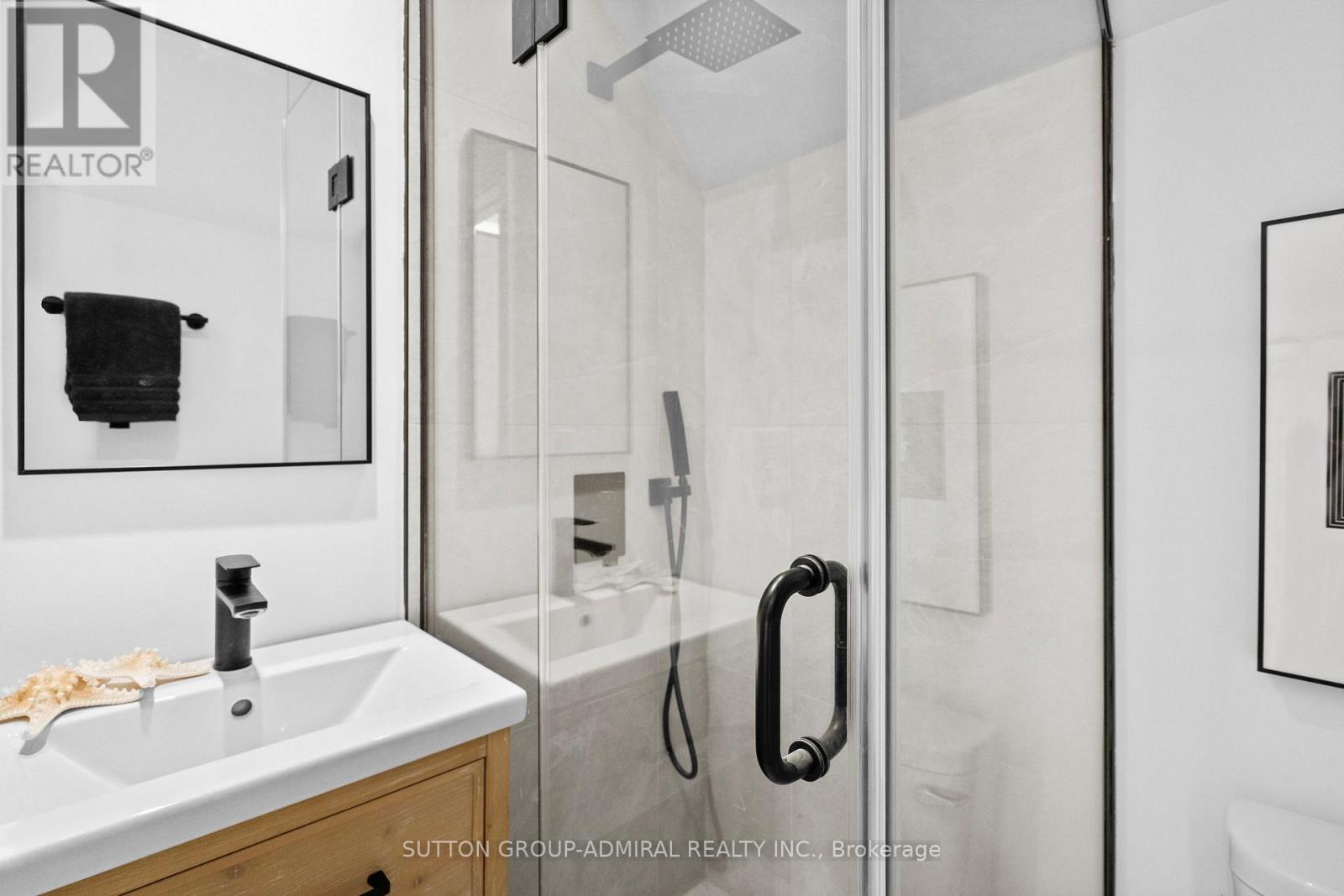 25 Coolmine Road, Toronto, Ontario  M6J 3G1 - Photo 38 - C12978416