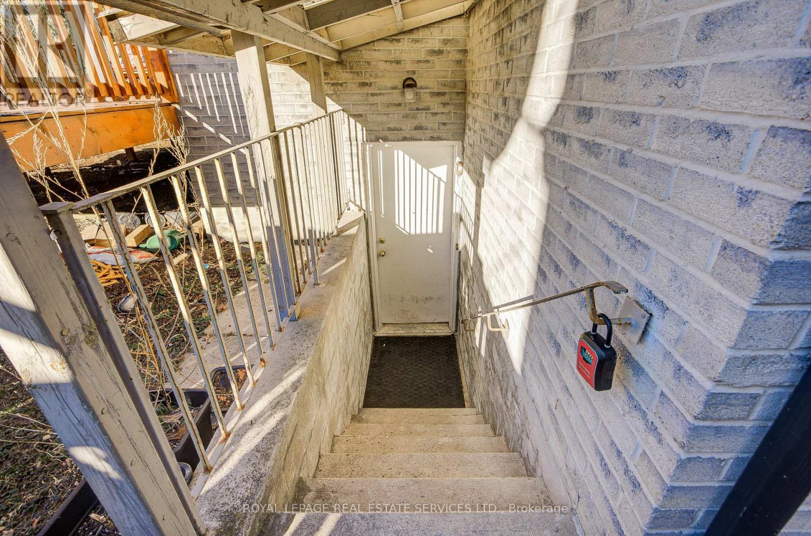 Lower - 117 Clark Avenue, Markham, Ontario  L3T 1T1 - Photo 17 - N12929964