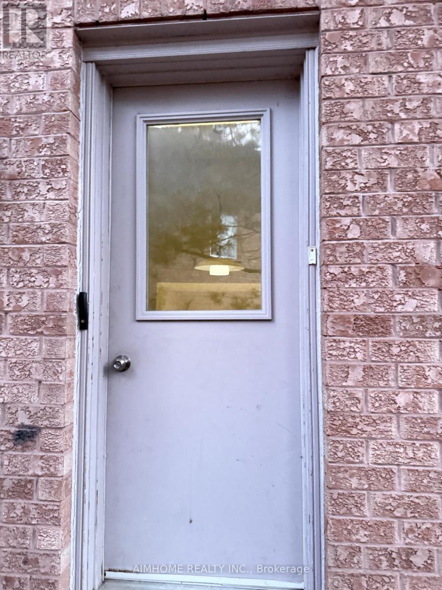 BASEMENT UNIT#1 - 28 HEATHERBANK TRAIL, Toronto, Ontario