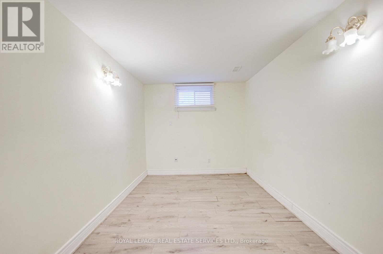 Lower - 117 Clark Avenue, Markham, Ontario  L3T 1T1 - Photo 8 - N12929964