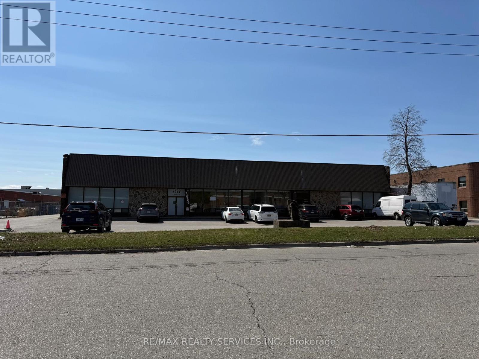 7699 Kimbel Street, Mississauga, Ontario  L5S 2A7 - Photo 2 - W12960626