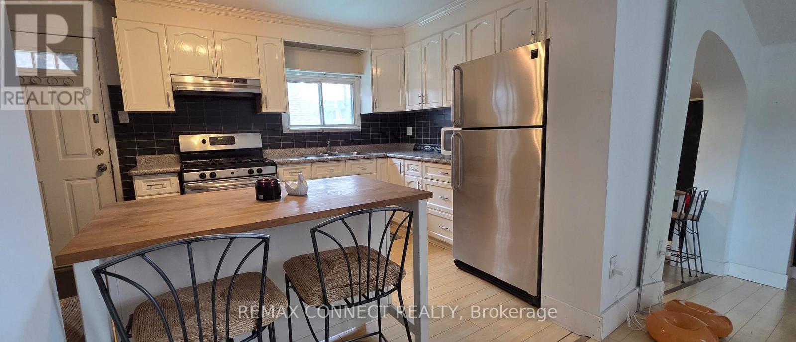 167 Wallace Avenue, Toronto, Ontario  M6H 1V1 - Photo 10 - W12979772