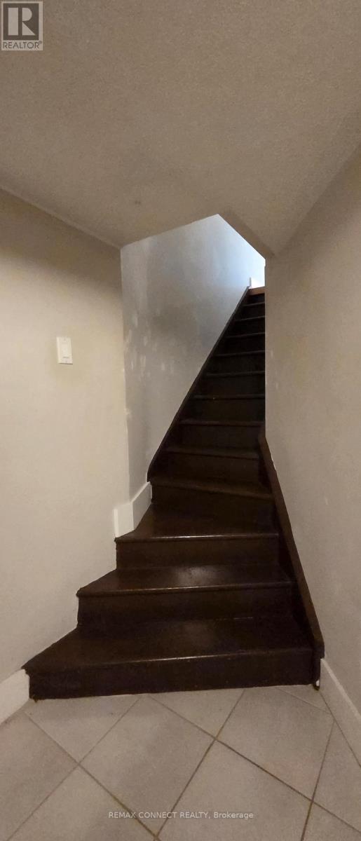 167 Wallace Avenue, Toronto, Ontario  M6H 1V1 - Photo 16 - W12979772