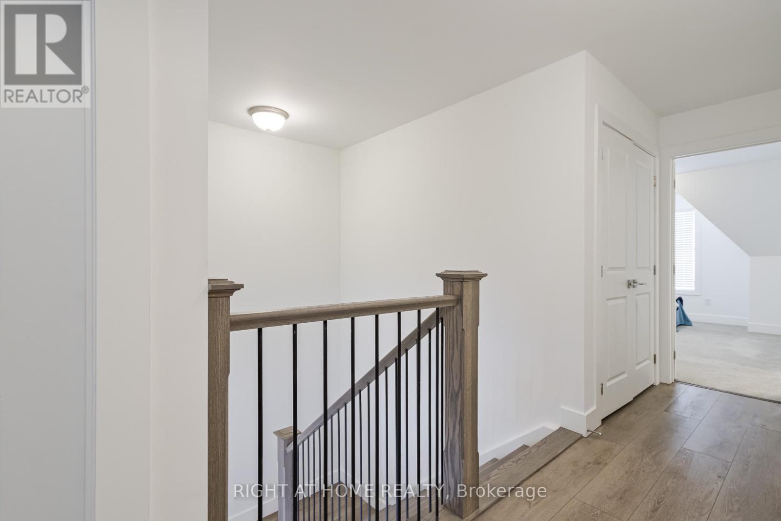 Upper - 181 Courtland Street, Blue Mountains, Ontario  L5N 4V7 - Photo 16 - X12973128