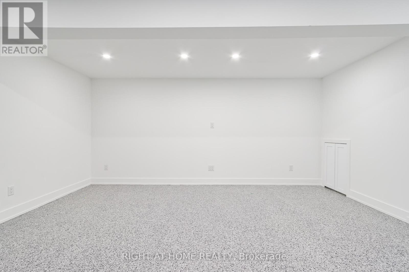 Upper - 181 Courtland Street, Blue Mountains, Ontario  L5N 4V7 - Photo 24 - X12973128