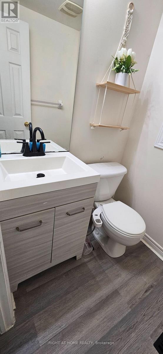 84 Bloomington Drive, Cambridge, Ontario  N1P 1J5 - Photo 15 - X12974898