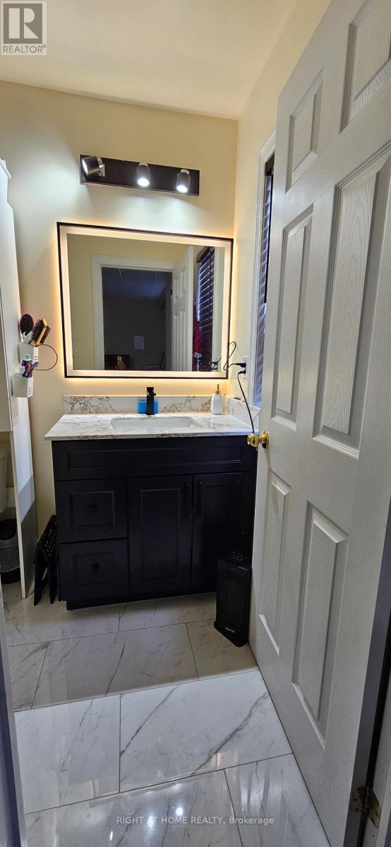 84 Bloomington Drive, Cambridge, Ontario  N1P 1J5 - Photo 27 - X12974898