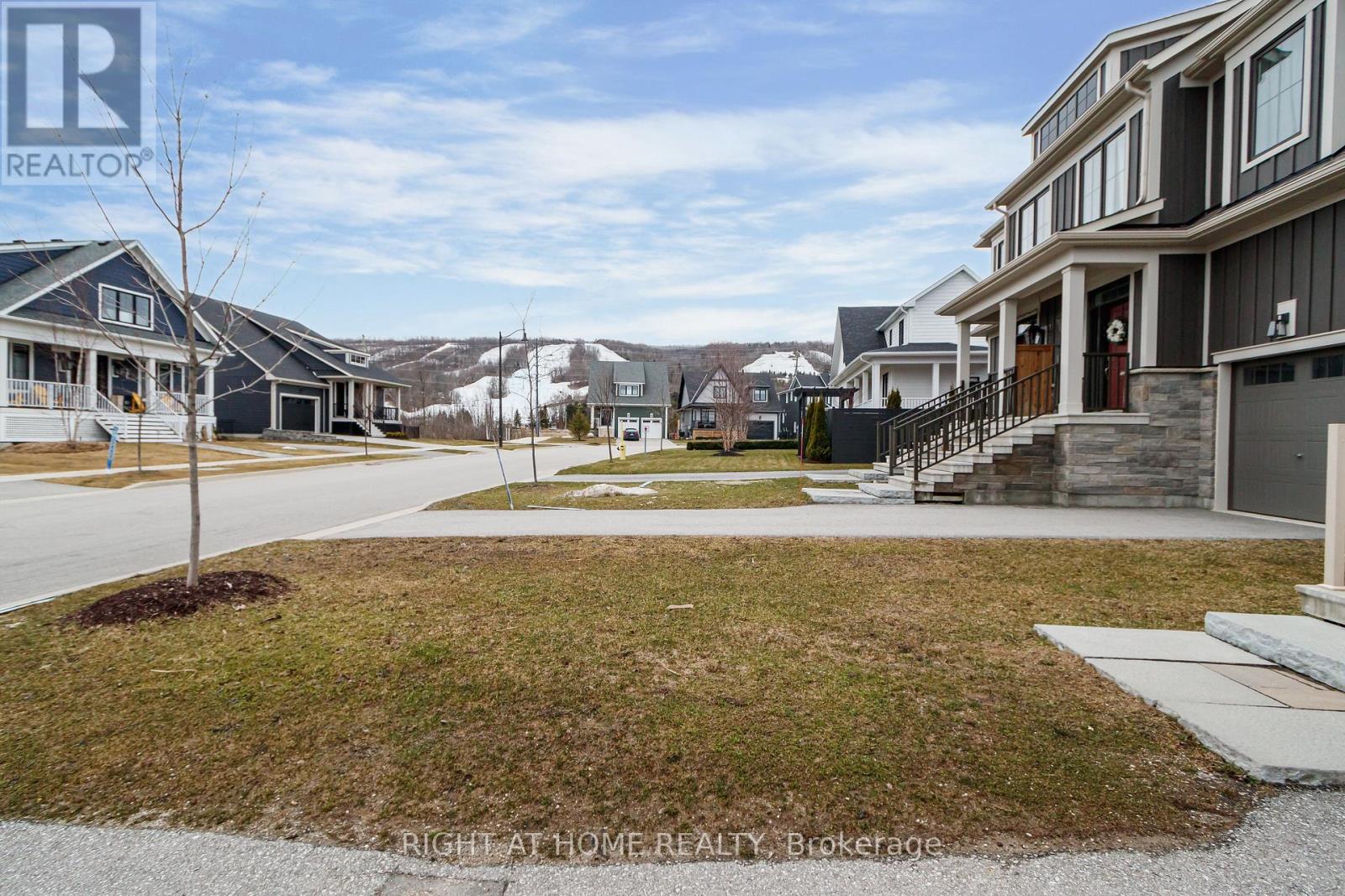 Upper - 181 Courtland Street, Blue Mountains, Ontario  L5N 4V7 - Photo 5 - X12973128