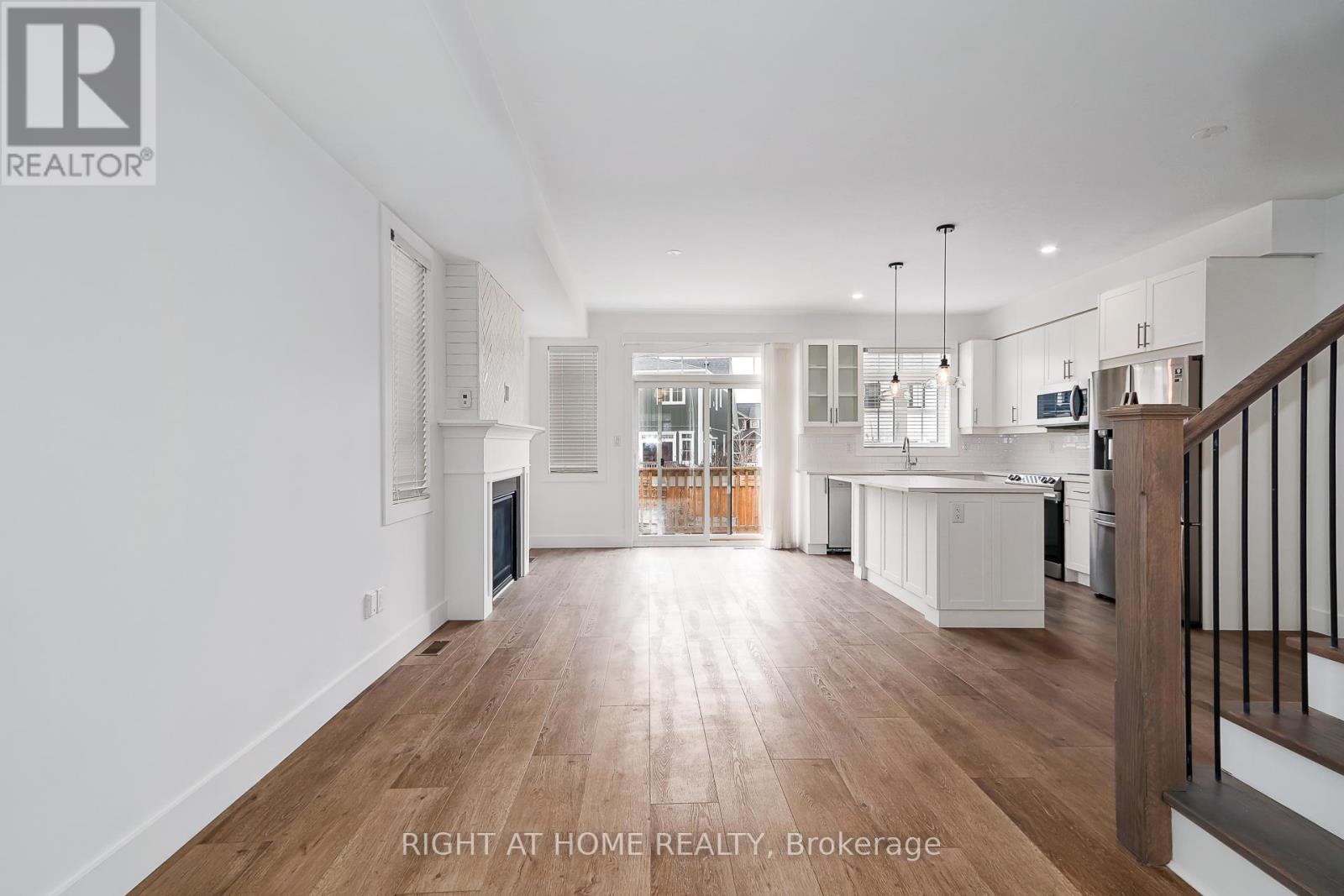 Upper - 181 Courtland Street, Blue Mountains, Ontario  L5N 4V7 - Photo 6 - X12973128