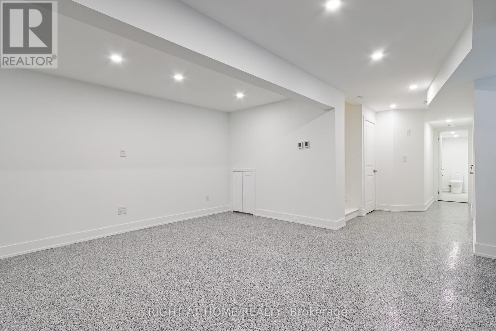 Upper - 181 Courtland Street, Blue Mountains, Ontario  L5N 4V7 - Photo 25 - X12973128