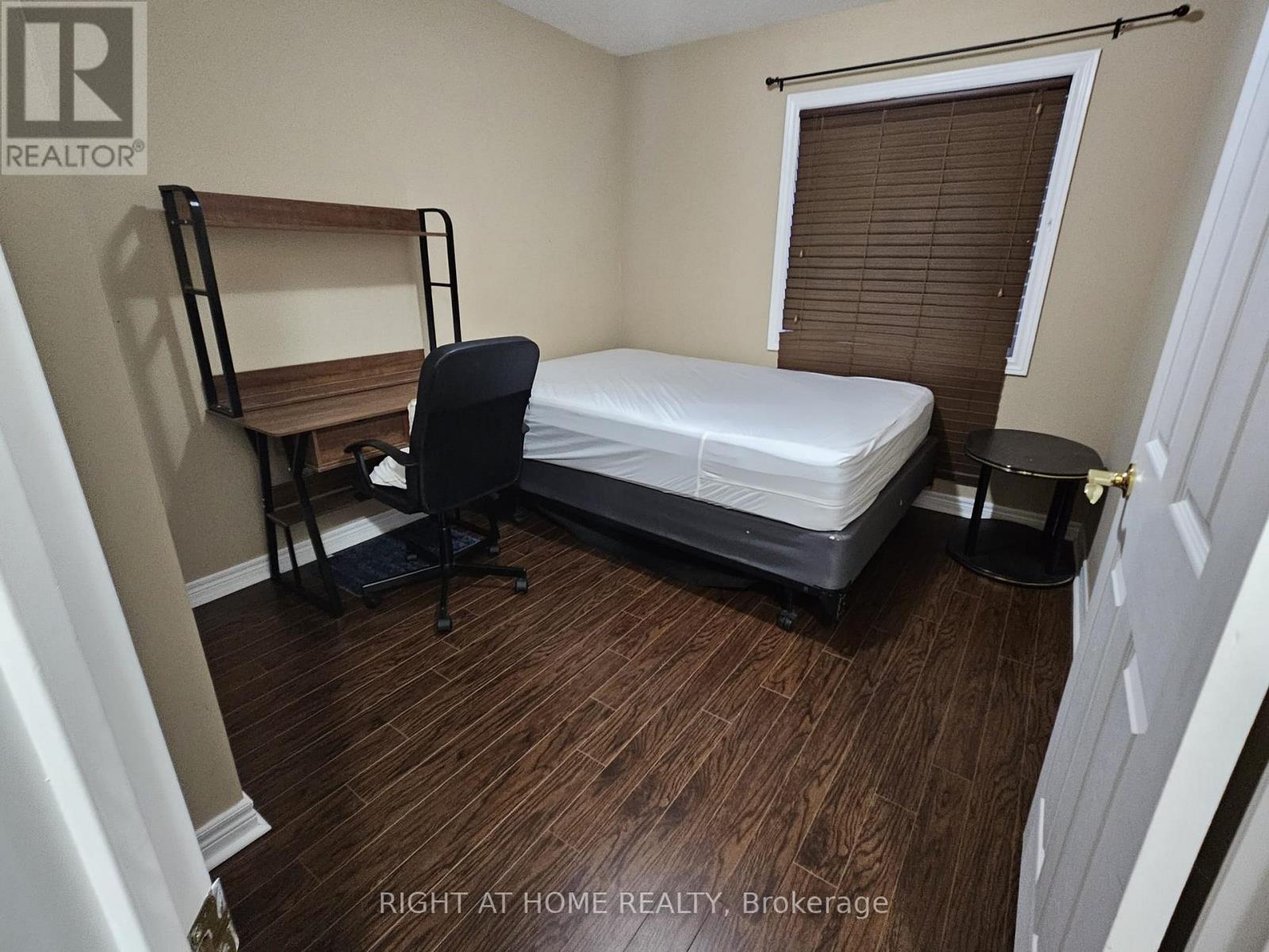 84 Bloomington Drive, Cambridge, Ontario  N1P 1J5 - Photo 25 - X12974898