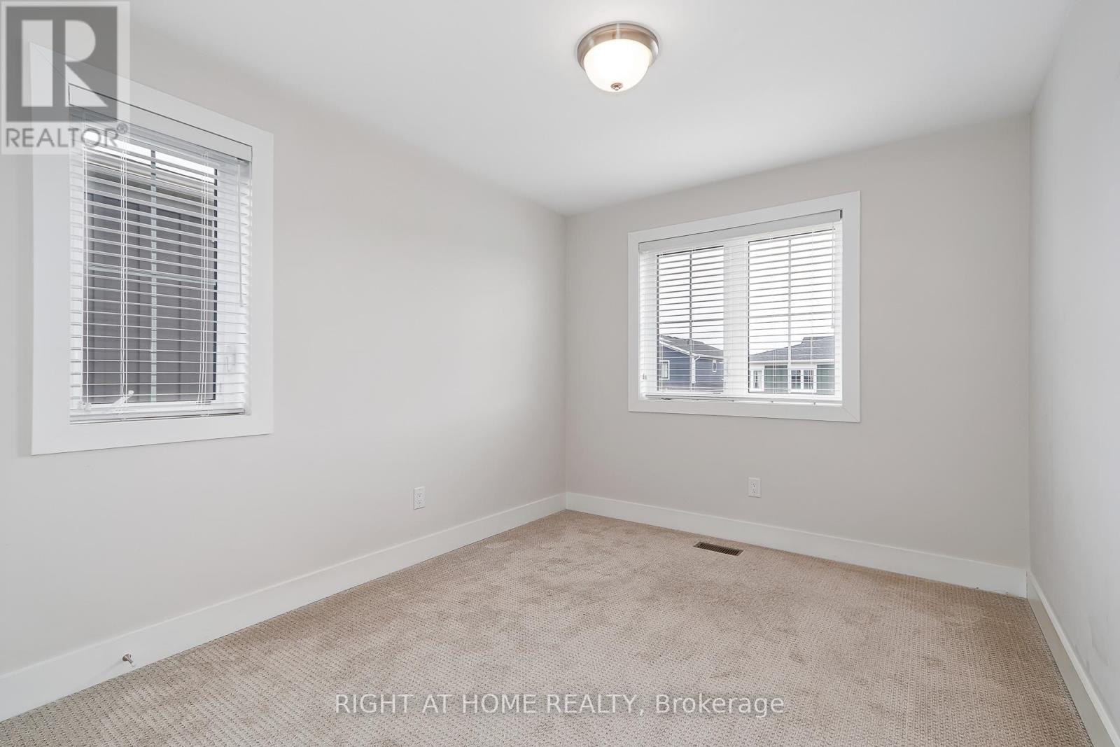 Upper - 181 Courtland Street, Blue Mountains, Ontario  L5N 4V7 - Photo 12 - X12973128