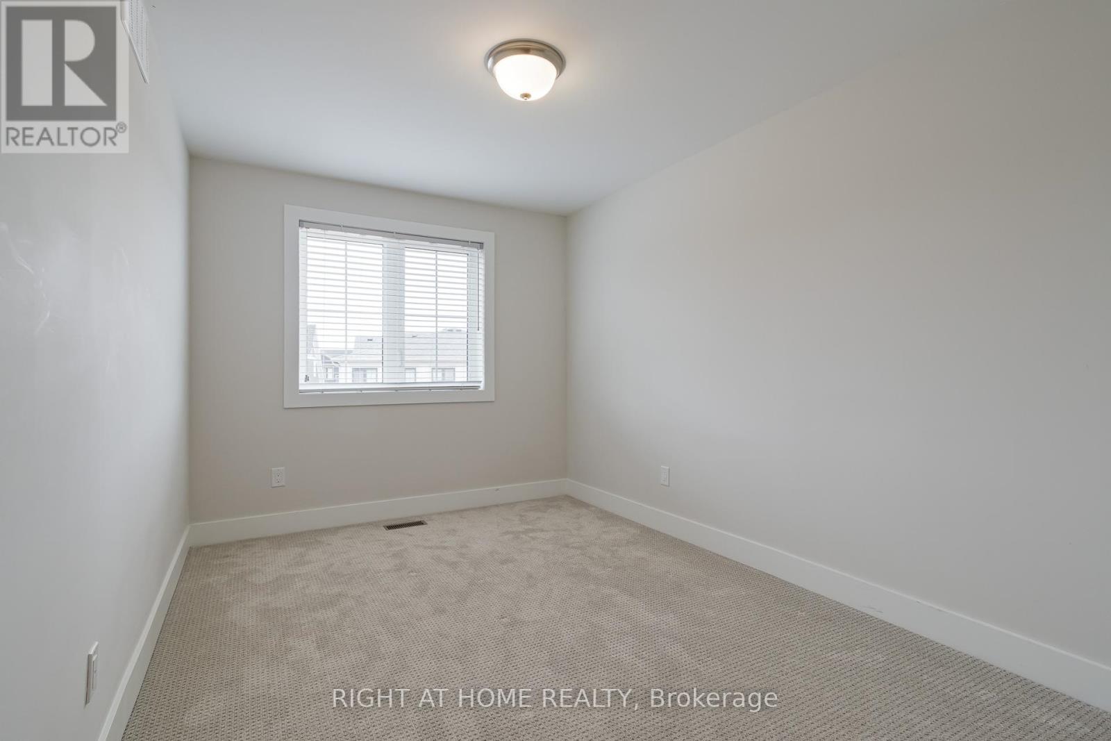 Upper - 181 Courtland Street, Blue Mountains, Ontario  L5N 4V7 - Photo 14 - X12973128