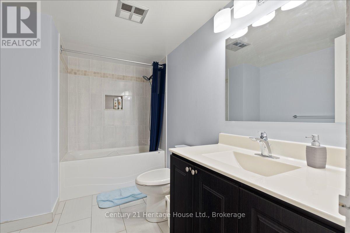 609 - 45 Carlton Street, Toronto (Church-Yonge Corridor), Ontario  M5B 2H9 - Photo 15 - C12980230