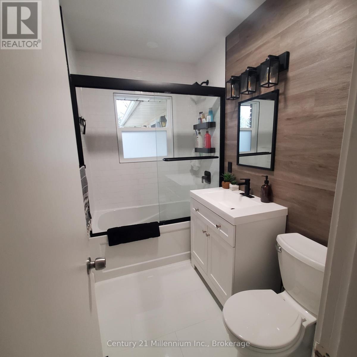 6 Earlscourt Crescent, Woodstock, Ontario  N4S 5H3 - Photo 9 - X12980266