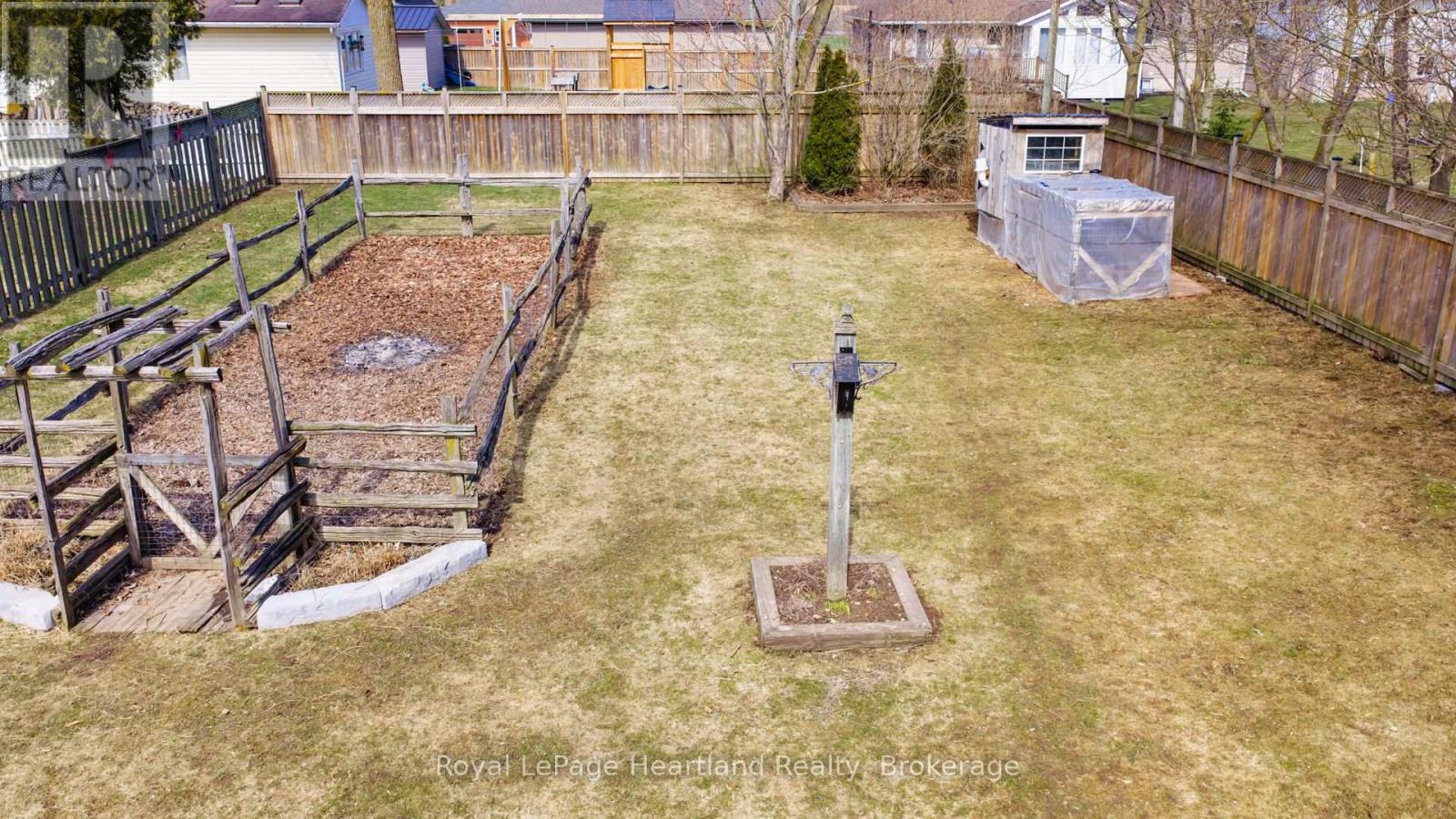 20 William Street, Minto, Ontario  N0G 1M0 - Photo 37 - X12980282