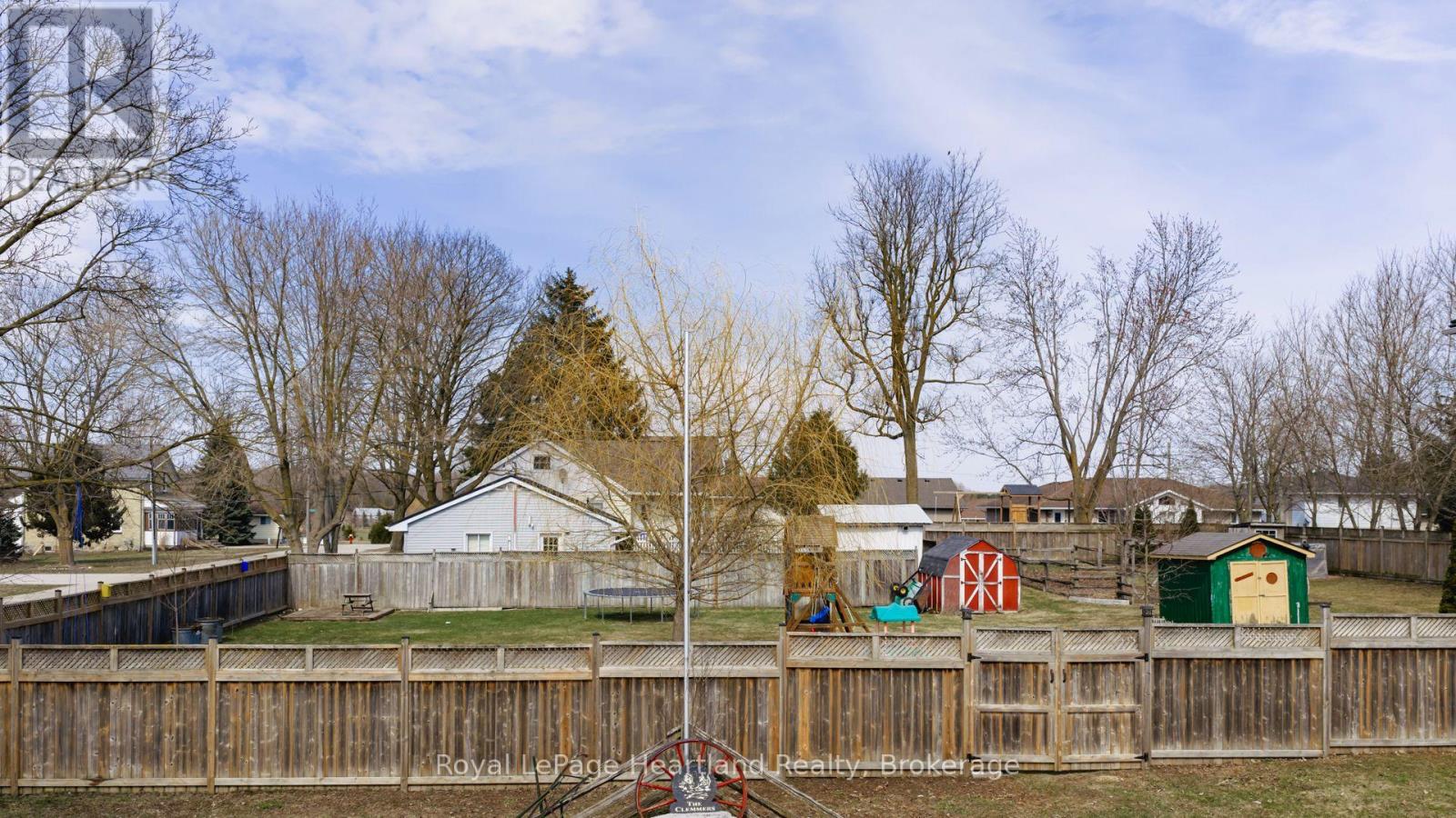 20 William Street, Minto, Ontario  N0G 1M0 - Photo 38 - X12980282