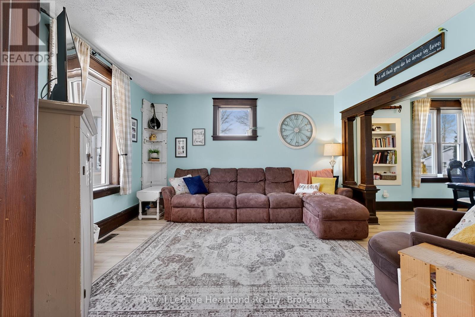 20 William Street, Minto, Ontario  N0G 1M0 - Photo 8 - X12980282