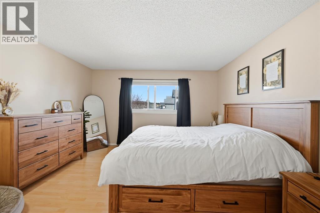 10205 Hidden Valley Drive NW, Calgary, Alberta  T3A 5B6 - Photo 16 - A2296474