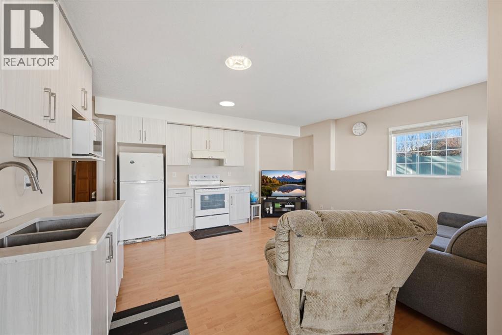 10205 Hidden Valley Drive NW, Calgary, Alberta  T3A 5B6 - Photo 35 - A2296474