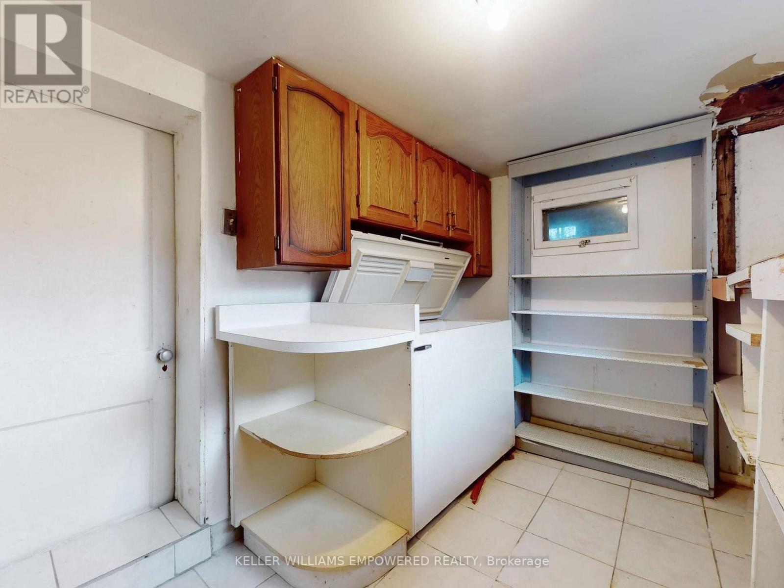 30 Carus Avenue, Toronto, Ontario  M6G 2A4 - Photo 24 - C12980234