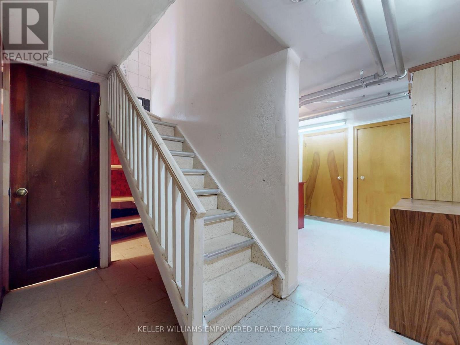 30 Carus Avenue, Toronto, Ontario  M6G 2A4 - Photo 26 - C12980234