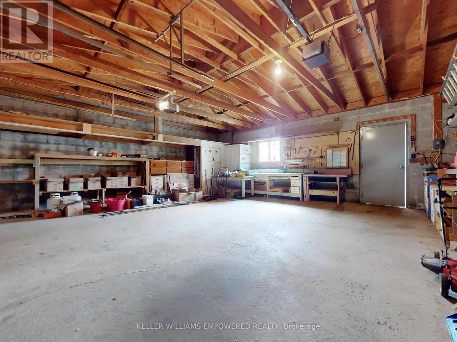 30 Carus Avenue, Toronto, Ontario  M6G 2A4 - Photo 32 - C12980234