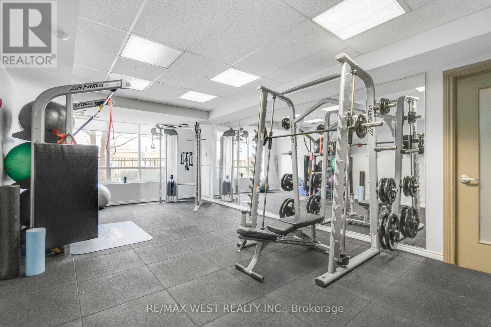 202 - 18 Stafford Street, Toronto, Ontario M5V 3W4 - Photo 11 - C12980258