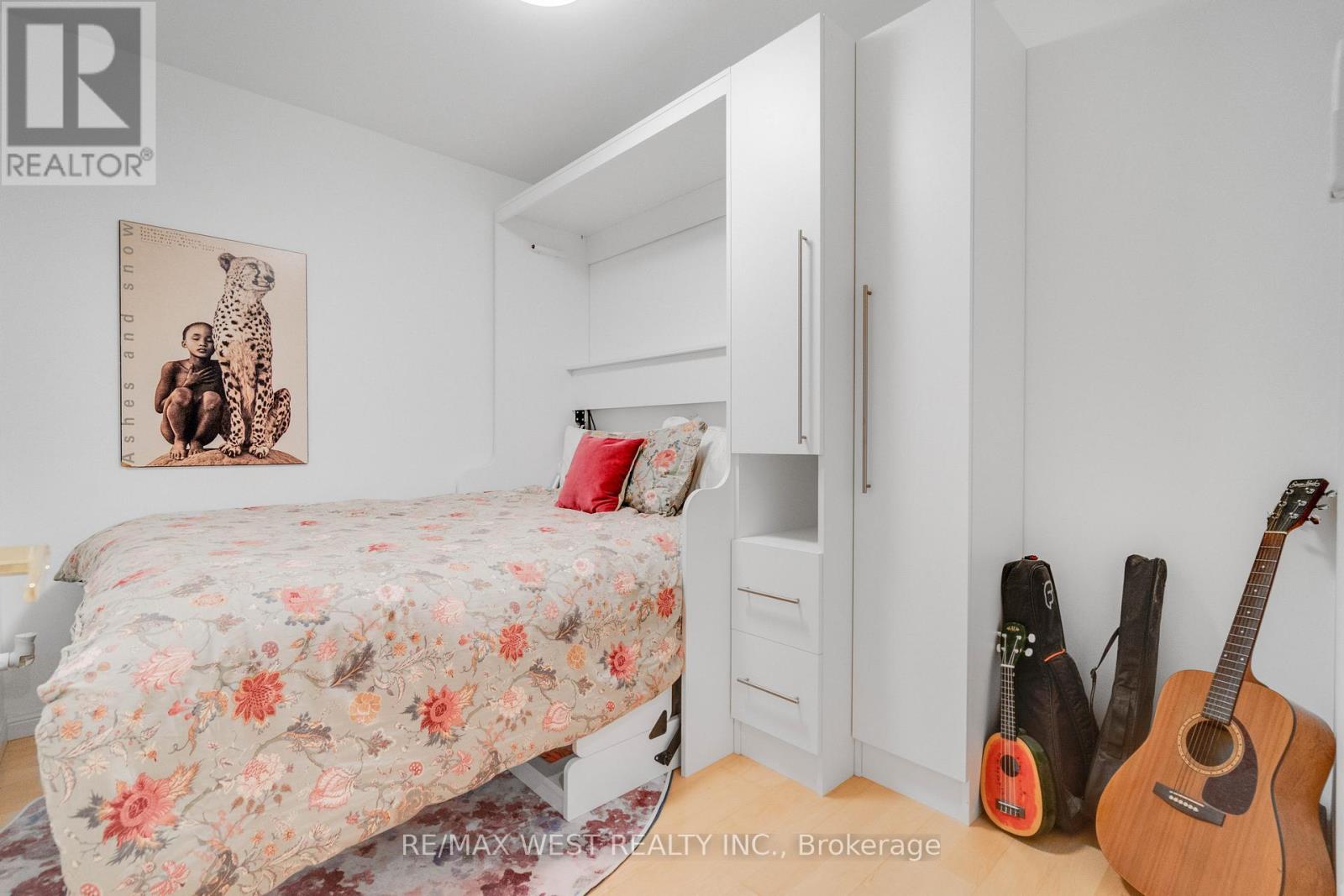 202 - 18 Stafford Street, Toronto, Ontario M5V 3W4 - Photo 7 - C12980258