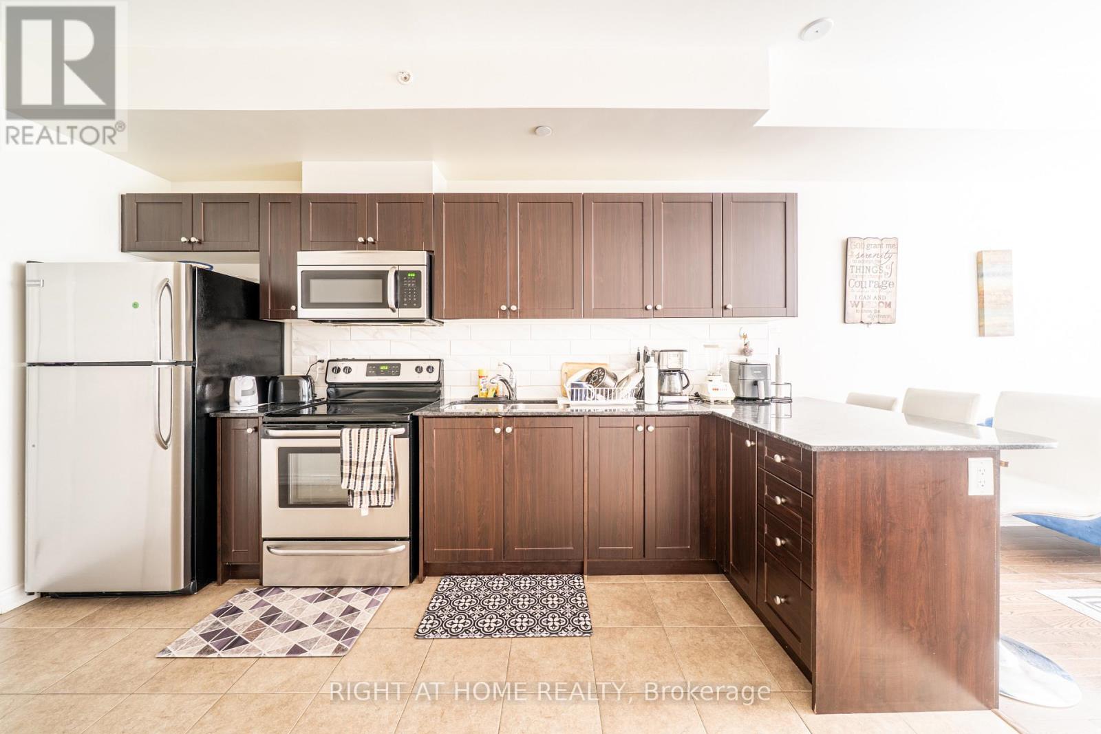 26 - 39 Drewry Avenue, Toronto (Newtonbrook West), Ontario  M2M 0B4 - Photo 6 - C12980278