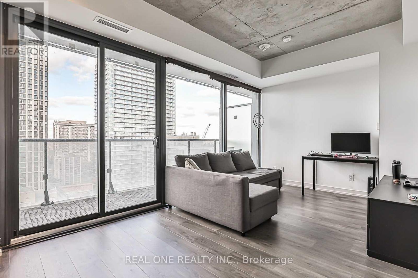 1104 - 161 Roehampton Avenue, Toronto (Mount Pleasant West), Ontario  M4P 0C8 - Photo 3 - C12980286