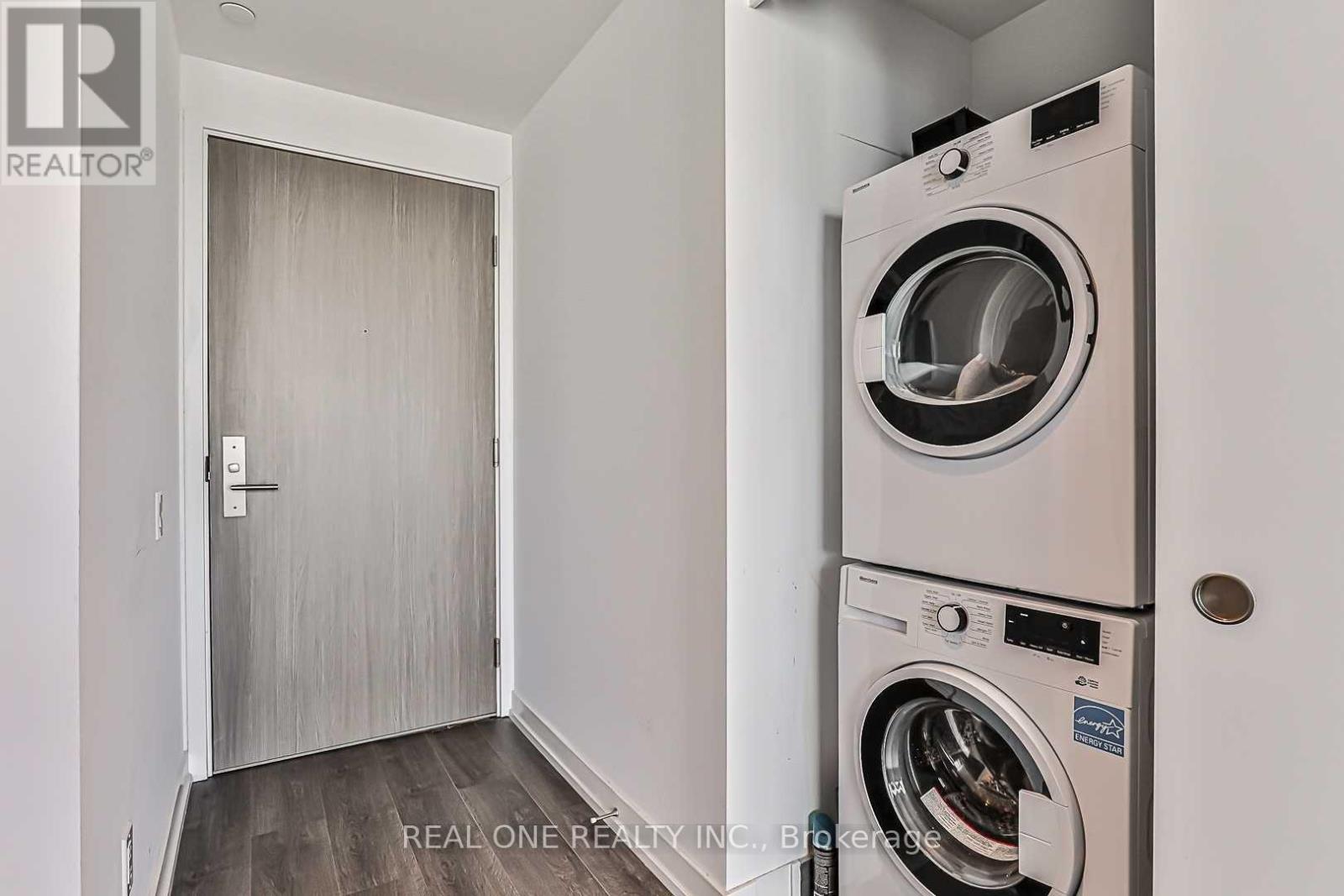 1104 - 161 Roehampton Avenue, Toronto (Mount Pleasant West), Ontario  M4P 0C8 - Photo 4 - C12980286