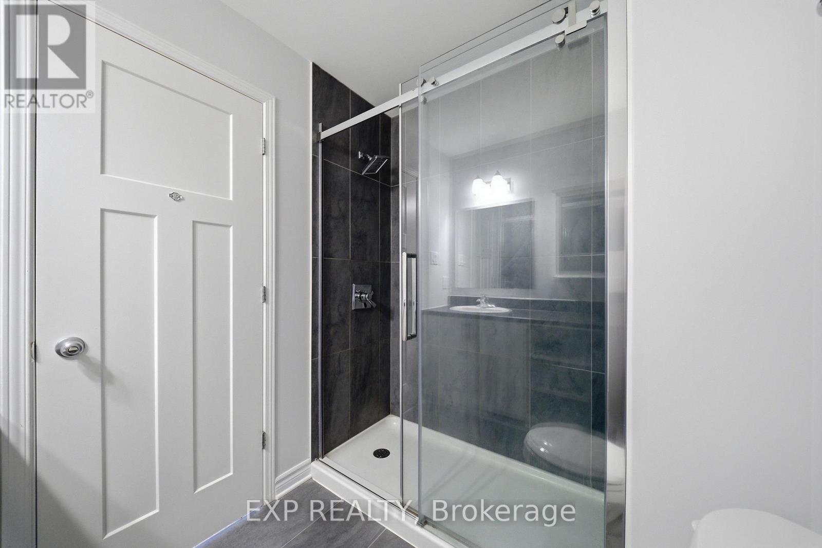 462 Leboutillier Avenue, Ottawa, Ontario  K1K 2V7 - Photo 12 - X12980228