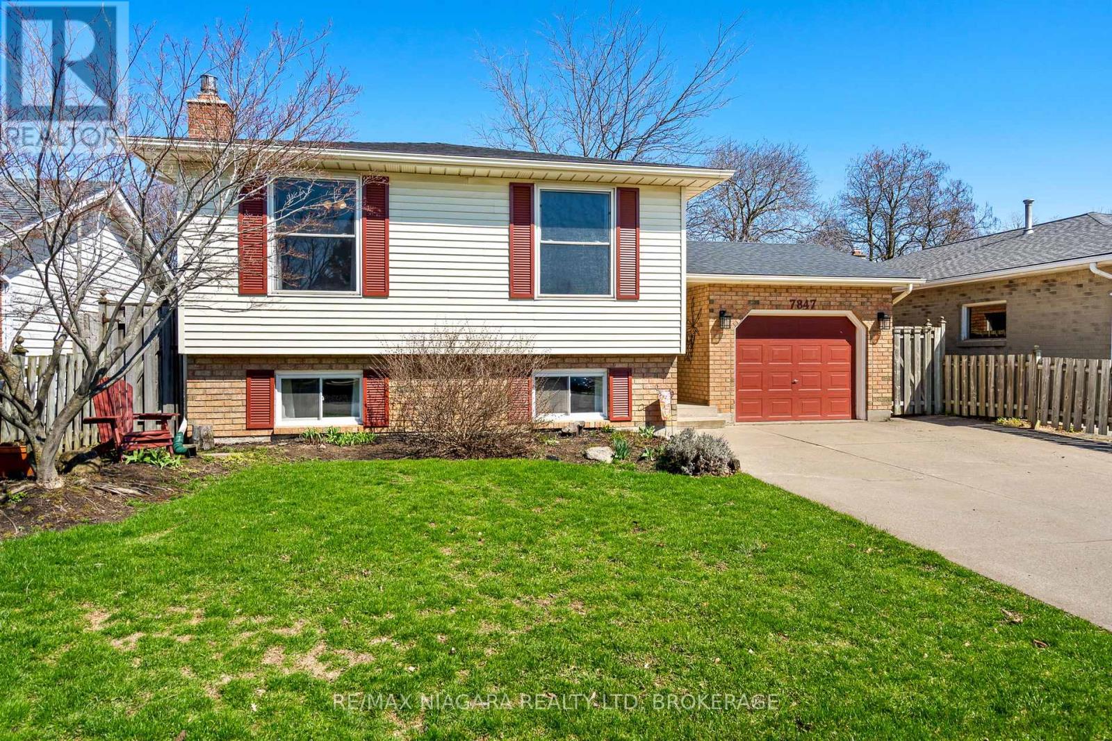 7847 Swan Street, Niagara Falls, Ontario  L2H 2P8 - Photo 2 - X12980292