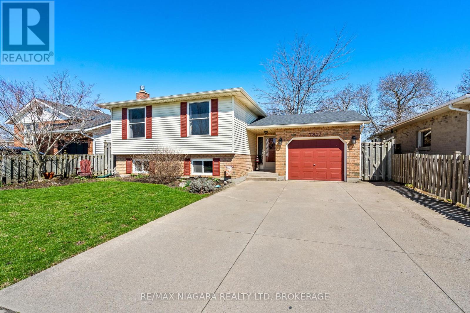 7847 Swan Street, Niagara Falls, Ontario  L2H 2P8 - Photo 3 - X12980292