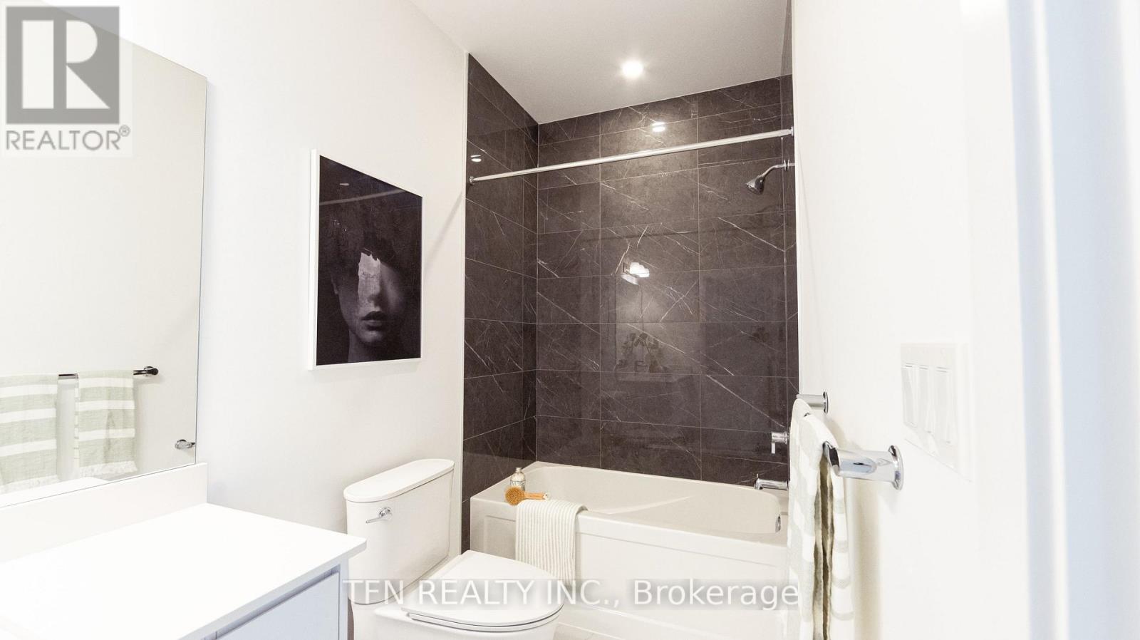 12 Imogene Court S, Richmond Hill, Ontario  L4C 6J7 - Photo 11 - N12980244