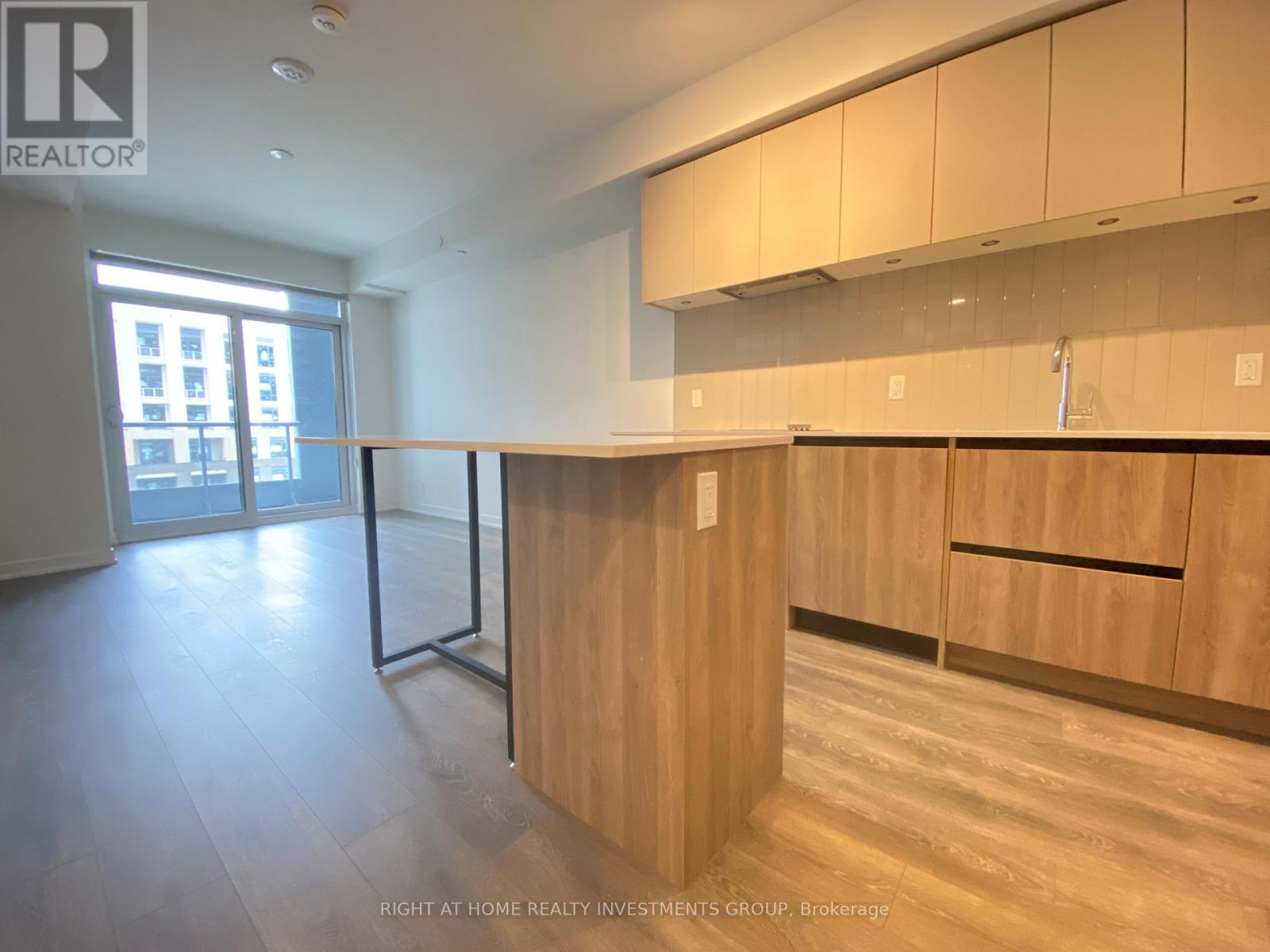 427 - 7950 Bathurst Street, Vaughan, Ontario  L4J 0B8 - Photo 3 - N12980306