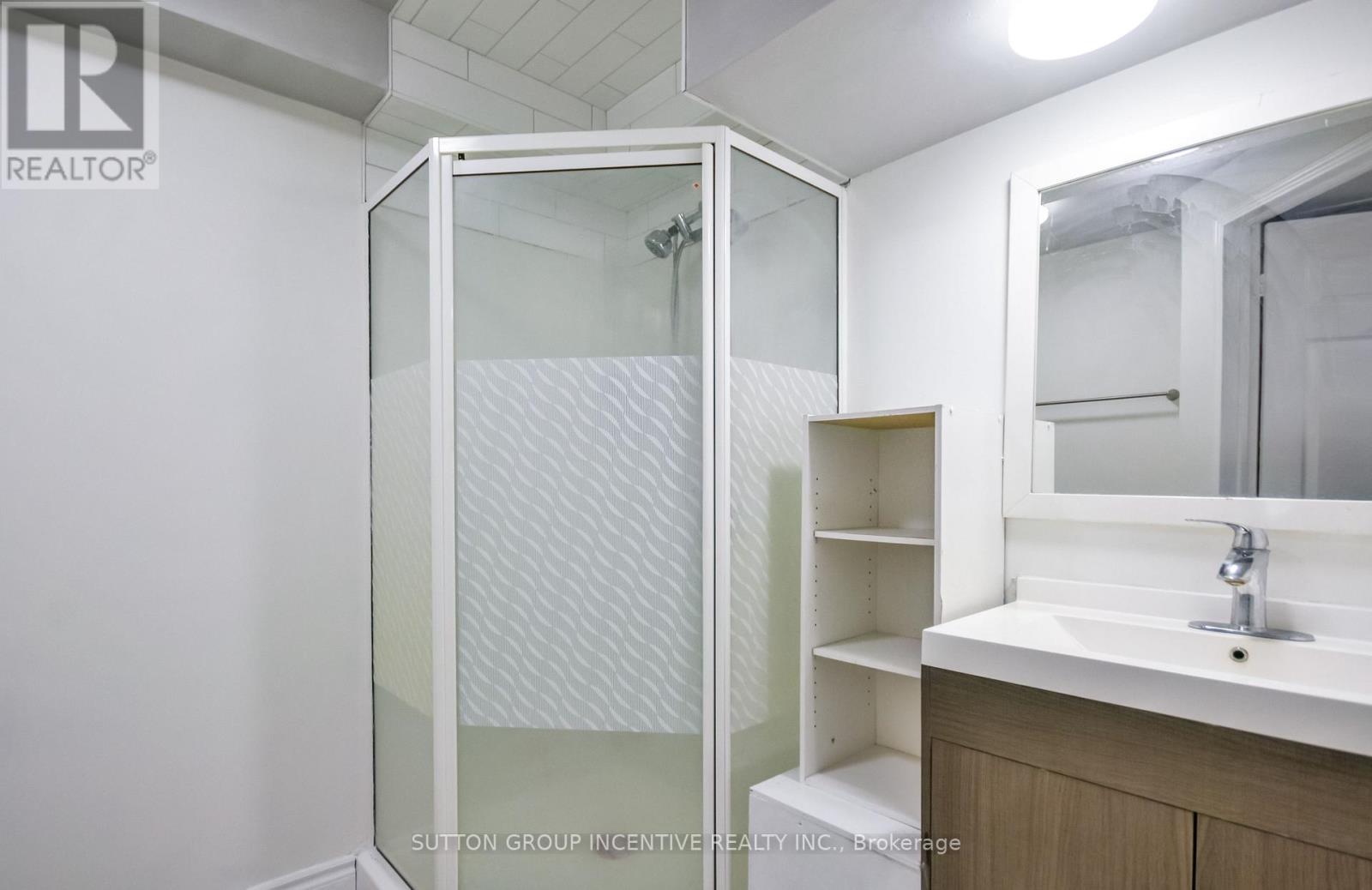 256 Dunsmore Lane, Barrie, Ontario  L4M 7A7 - Photo 10 - S12980248