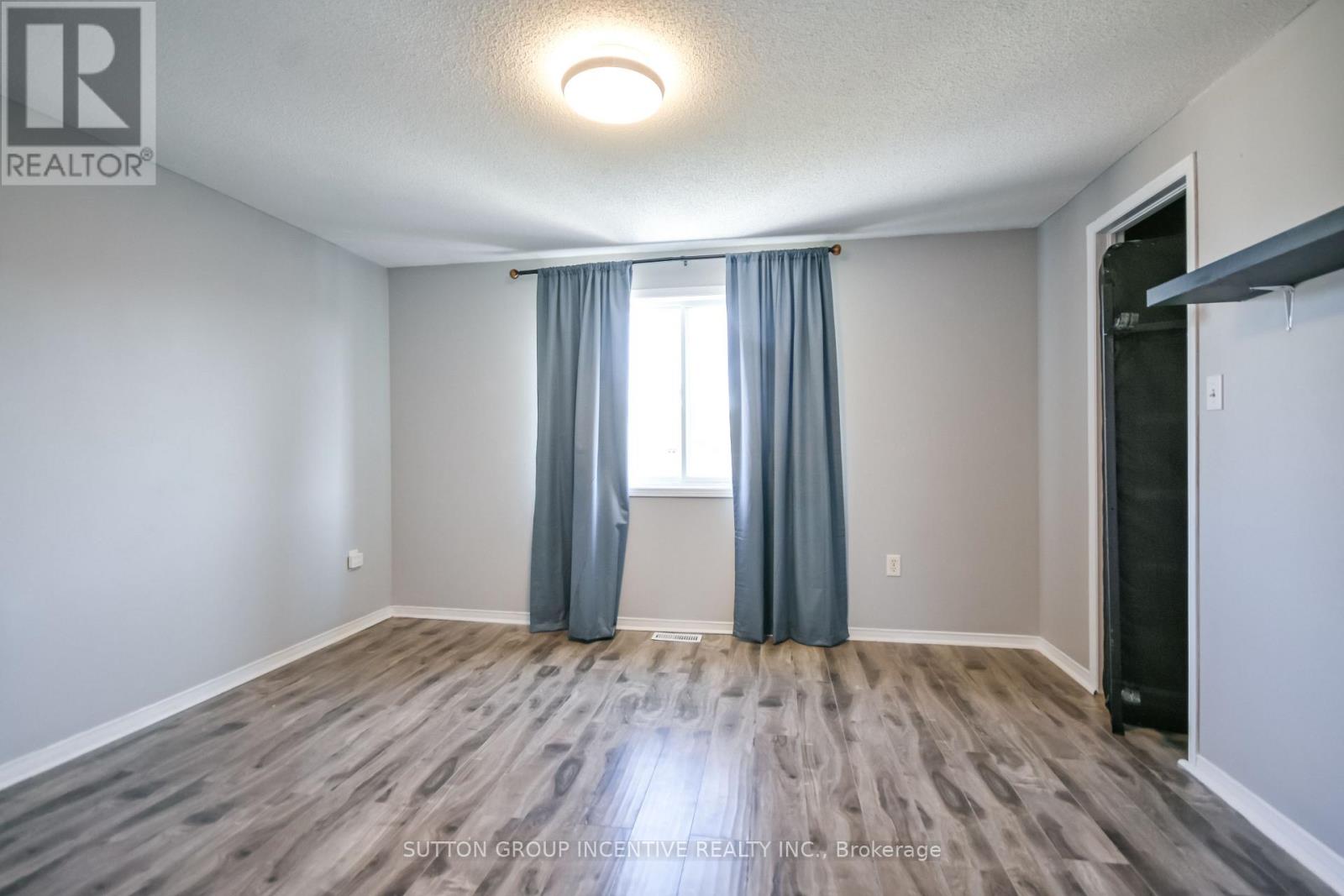 256 Dunsmore Lane, Barrie, Ontario  L4M 7A7 - Photo 27 - S12980248