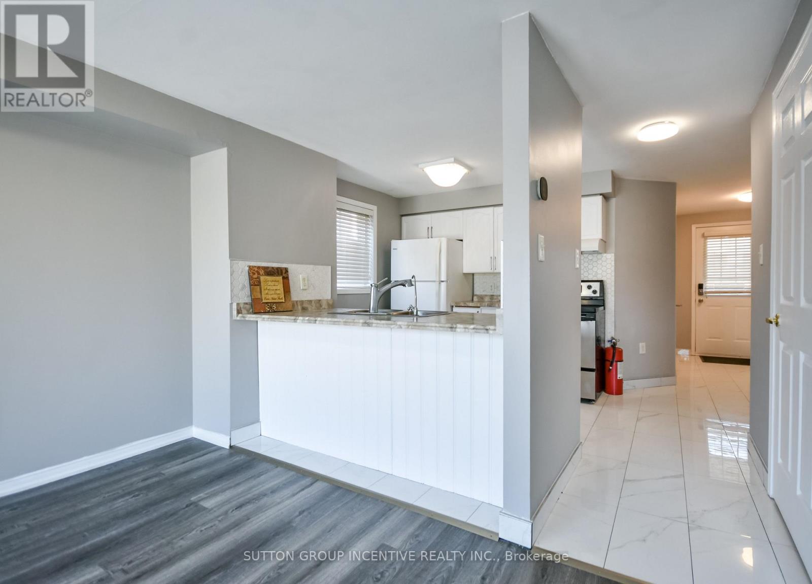 256 Dunsmore Lane, Barrie, Ontario  L4M 7A7 - Photo 30 - S12980248