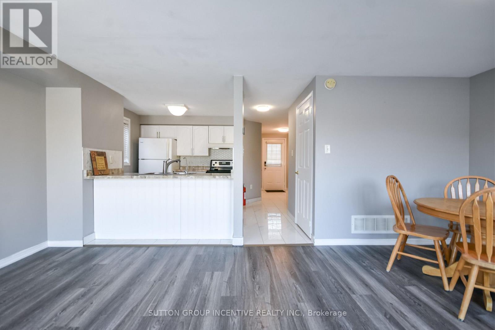 256 Dunsmore Lane, Barrie, Ontario  L4M 7A7 - Photo 31 - S12980248