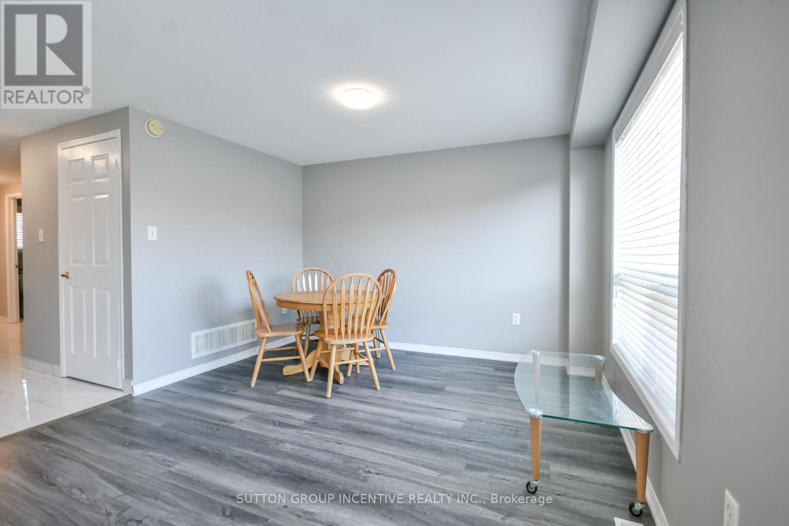 256 Dunsmore Lane, Barrie, Ontario  L4M 7A7 - Photo 32 - S12980248